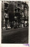 ~1930 Budapest V. Belgrád rakpart 17., autó, üzletek. photo