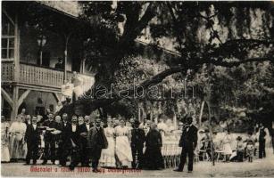1906 Budapest III. Rómaifürdő, Római fürdő nagy vendéglő kertje előkelő társasággal és pincérekkel