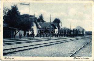 1932 Battonya, vasútállomás, gőzmozdony. Orbán Ferencné kiadása / railway station (EK)