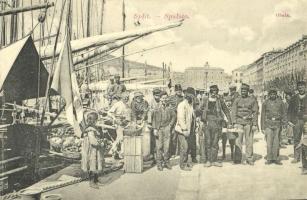 Split, Spalato; Obala / port market with vendors and soldiers