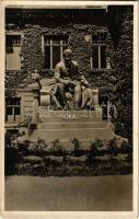 Komárom, Komárno; Jókai szobor. L. H. K. 1938. / statue (fl)
