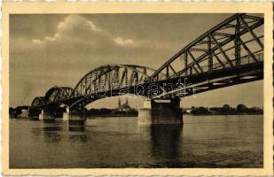 1941 Komárom, Komárno; Nagy Duna híd, volt trianoni határ / Danube bridge, Trianon border