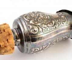 Kiöntő dugó boros palackra. Hajó és szélmalom mintával 9 cm