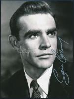 Sean Conery (1930-) skót színészt ábrázoló fotó, rajta saját kezű aláírásával