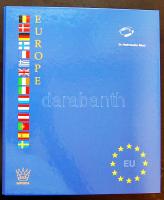 Az Euro-t bevezető 15 tagállam pénzei szettekben, albumban, rövid ismertetőkkel, helyenként hiányos