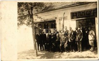 1935 Gyöngyösszőlős (Szombathely), Urak köre zászlóval a Hangya üzlet előtt. photo (EK)