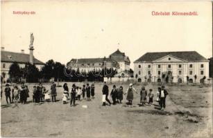 1908 Körmend, Batthyány tér és kastély, szobor, gyerekek (Rb)