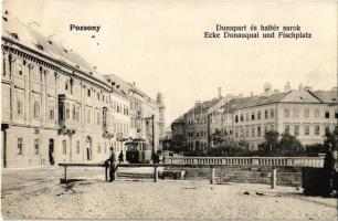 1907 Pozsony, Pressburg, Bratislava; Duna part és Hal tér sarok, villamos. Gelber kiadása / Ecke Donauquai und Fischplatz / square corner with tram