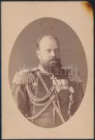 cca 1890 III. Sándor orosz cár, kitüntetésekkel, fotó, sarkán égésnyommal, 14,5×9,5 cm