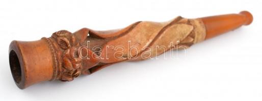 Tajték és borostyán faragott szipka  tokkal 10 cm