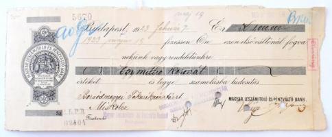 Budapest 1923. Kitöltött váltó 1.000.000K-ás értékben, bélyegzésekkel, lyukasztásokkal, hátoldalán 100K-ás bélyegekkel T:III-