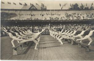 1912 Stockholm, Olympiska Spelens Officiella. Nr. 118. Den danska gymnastiktruppen, andra pris / 1912 Summer Olympics in Stockholm. The Danish gymnasts, 2nd prize
