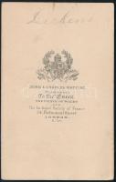 cca 1860 Charles Dickens (1812-1870) író, keményhátú fotó, karton teteje levágva, 10×6 cm / Charles ...