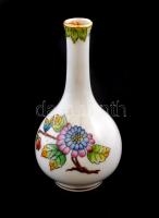 Herendi Viktória mintás porcelán kis váza, kézzel festett, jelzett, kopásnyomokkal, m: 8 cm