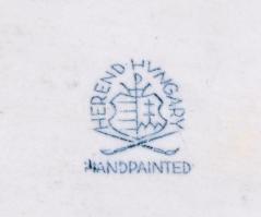 Herendi virágmintás porcelán kis tálka, kézzel festett, jelzett, kis kopásnyomokkal, 13,5×9 cm