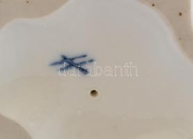 Hutschenreuther porcelán madár, kézzel festett, jelzett, kis kopásnyomokkal, m: 10 cm