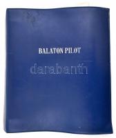 1985 Balaton pilot. Vitorlázóknak szóló balatoni ismertető a kikötőkről. Gyűrűs mappában