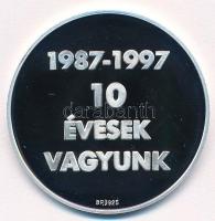2000. "LAVINA Építő és Szerelőipari Rt. / Szerencsés éveket" jelzett Ag emlékérem dísztokb...