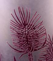 Lila virágos váza, kis csorbákkal, m: 25 cm