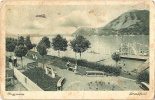 40 db RÉGI és MODERN főleg magyar városképes lap vegyesen, közte pár külföldi / 40 pre-1945 and MODE...