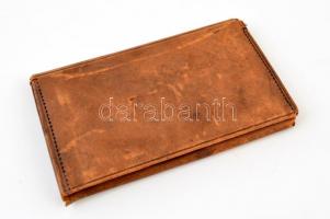 cca 1890 Családi portrék, 3 d fotó bőr tokban, 10×6 cm (3×)