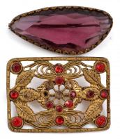 Bizsu tétel: 6 db kitűző, egy fülbevaló, kettő hiányos kövekkel, ragasztott karton Doxa dobozoban, 1...