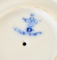 Hutschenreuther porcelán tojástartó, jelzett, kis kopásnyomokkal, 3 db, m: 6 és 8 cm