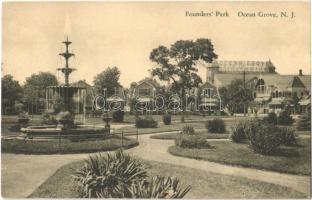 62 db régi külföldi városképes lap / 62 pre-1945 European and American town-view postcards