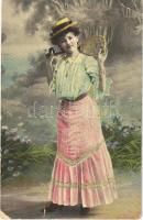 4 db régi sport motívumlap tenisz témában, közte 1 fotó / 4 pre-1945 tennis motive cards, including ...