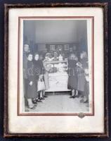 1943 Szegedi cukrászdában készített üvegezett fotó 26x43 cm