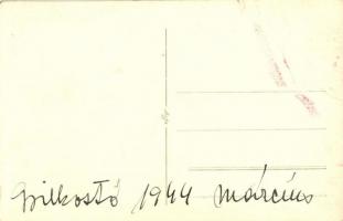 1944 Gyergyószentmiklós, Gheorgheni; szánkózás a Gyilkos-tónál, téli sport, katonák / sledding at La...