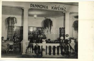 1938 Balatonalmádi, Pannonia Kávéház, belső. Dulovits Jenő felvétele