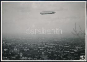 1931 A Zeppelin Budapest fölött. MFI fotó / Zeppelin over Budapest 18x12 cm
