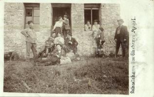 1916 Dévényi-tető, Thebener Kogel, Devínska Kobyla; Menedékház kirándulókkal és katonákkal / Schutzhaus / rest house with tourists and soldiers. photo (EB)