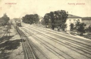 1911 Komárom, Komárnó; Személy pályaudvar, vasútállomás gőzmozdony / railway station with locomotive