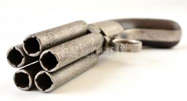 Mariette Breveté forgó többcsöves belga pisztoly, jelzett, kezelt fém felülettel, h: 18,5 cm /

Ma...