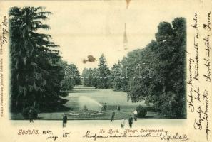 1902 Gödöllő, Királyi kastély parkja. Kiadja Nemesánszky Józsefné (fl)