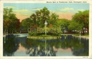 1949 Davenport, Iowa, Beauty Spot in Vanderveer Park (creases)