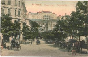 1910 Budapest I. Alagút utca, lovashintók. Taussig A. kiadása