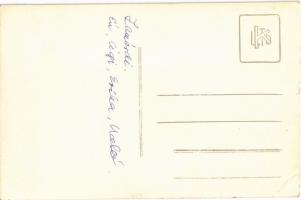 Zamárdi, strandolók a Balaton partján. photo (EK)