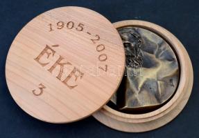 Farkas Ferenc (1958- ) 2007. "Rodin" egyoldalas, öntött Br emlékérem, az ÉKE tagsági érme,...