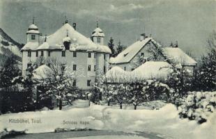 Kitzbühel (Tirol), Schloss Kaps, Alpine Wintersportplatz / castle in winter
