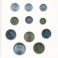 1993. 10f-200Ft (11xklf) forgalmi sor dísztokban, több lapos verzió, benne 200Ft Ag "MNB" ...