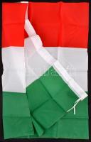 Magyar zászló, jó állapotban, 150×90 cm