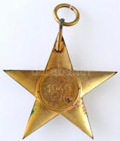 1949. "Magyar Népköztársasági Érdemérem" aranyozott, zománcozott kitüntetés, füllel, szala...