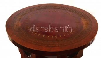 Szecessziós fa posztamens, karcolt díszekkel, kopott, m: 98 cm