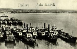 Turnu Severin, Szörényvár; Vedere din port / view of the harbour, steamships - modern postcard (crease)
