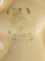 Zsolnay virágcsokros kisfiú és kislány, kézzel festett, jelzett, speciális mázzal (hibával?), m: 11 ...