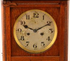 Angol, ingajáratos, felesütős falióra, fazettált üveges fa tokban, kulccsal, működő, jó állapotban 5...