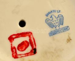 Aquincumi fésülködő akt, kézzel festett, jelzett, apró kopásokkal, m: 26,5 cm